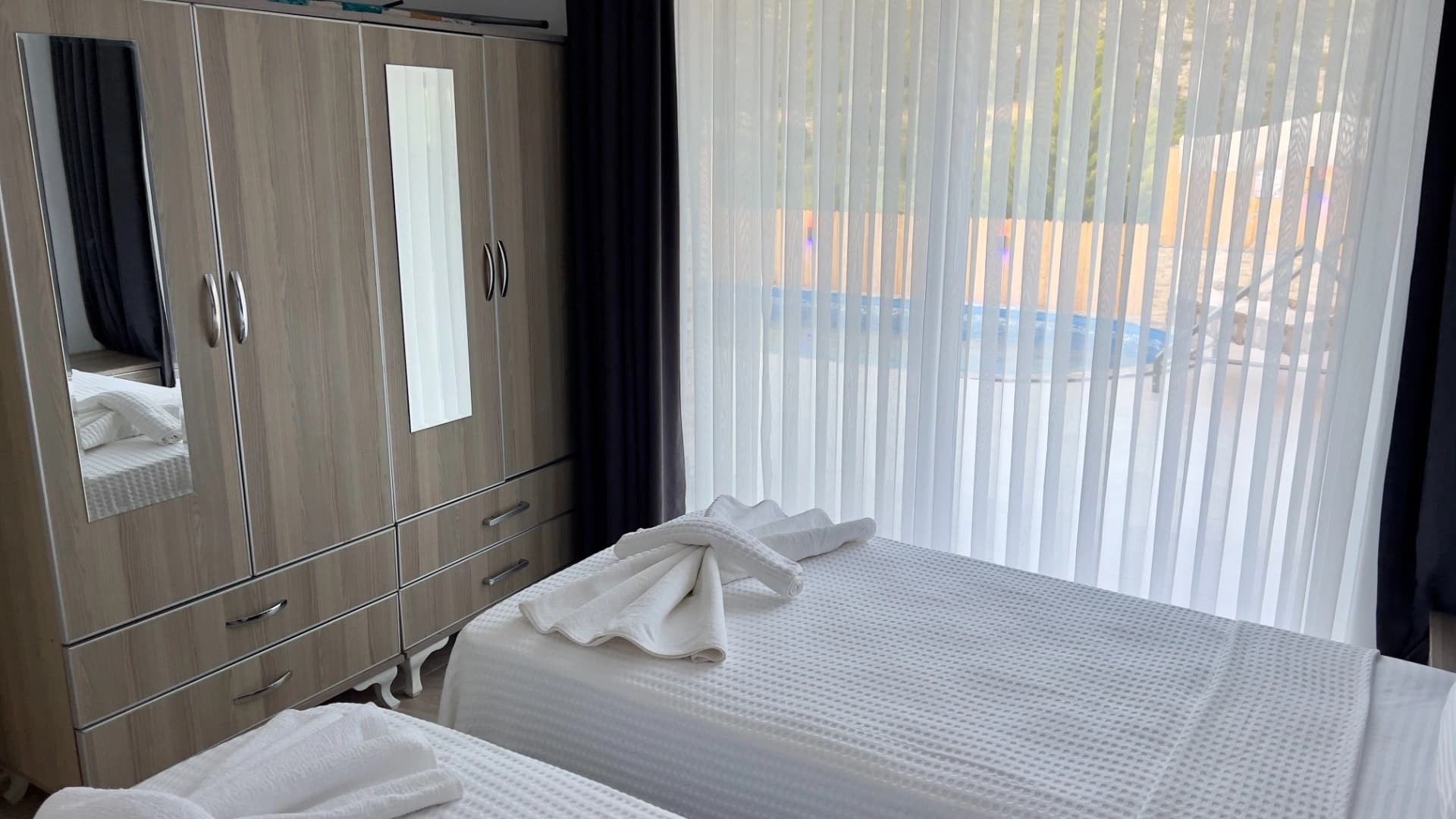 Villa California Bezirgan 56