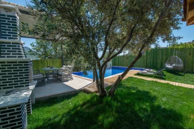 Villa Beyina Korunaklı Havuz 29