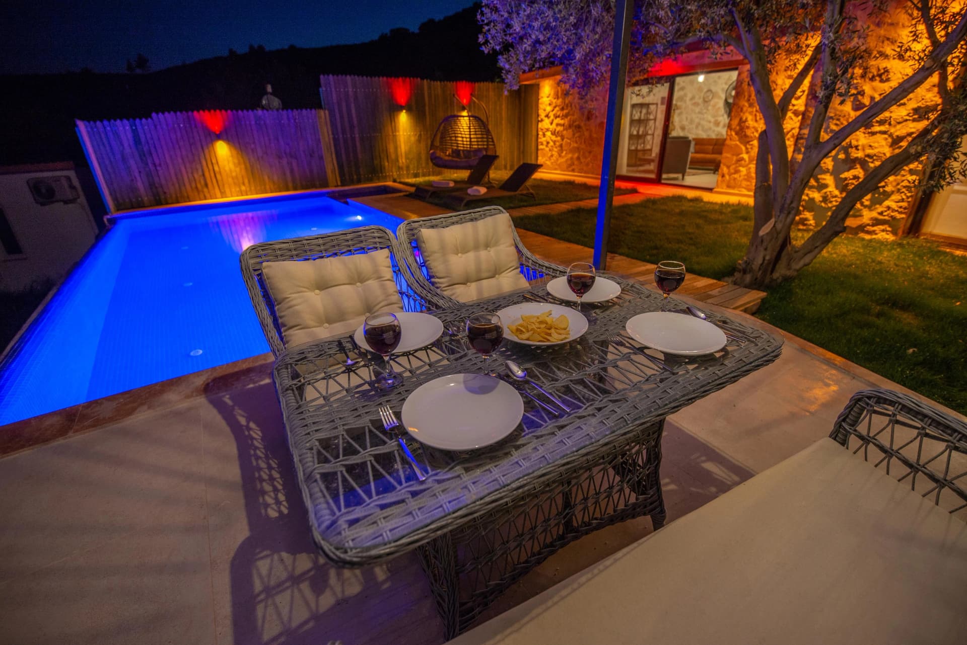 Villa Beyina Korunaklı Havuz 85