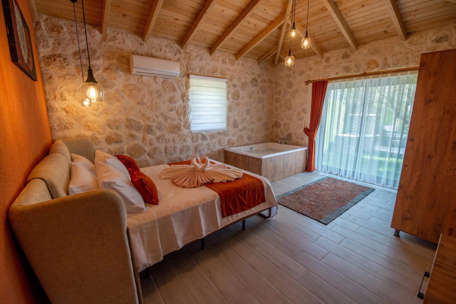 Villa Beyina Korunaklı Havuz 11