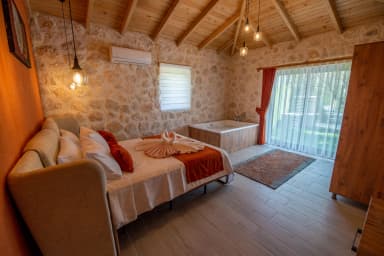 Villa Beyina Korunaklı Havuz 11