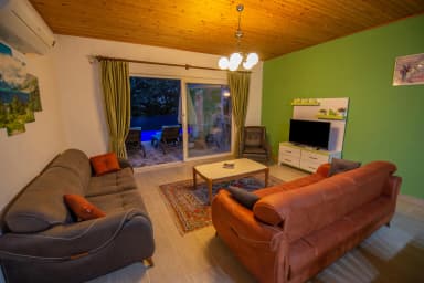 Villa Yeşil Ev Korunaklı Havuz 67