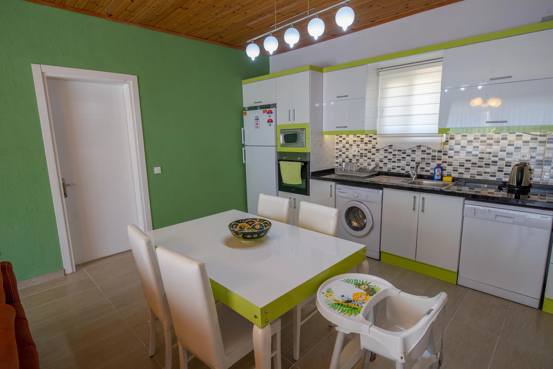 Villa Yeşil Ev Korunaklı Havuz 81