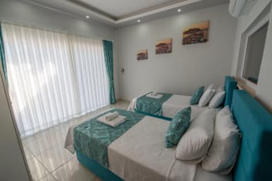 Villa Peri Korunaklı Havuz 99