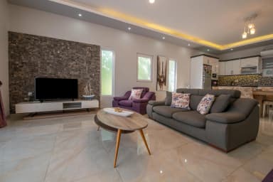 Villa Peri Korunaklı Havuz 15