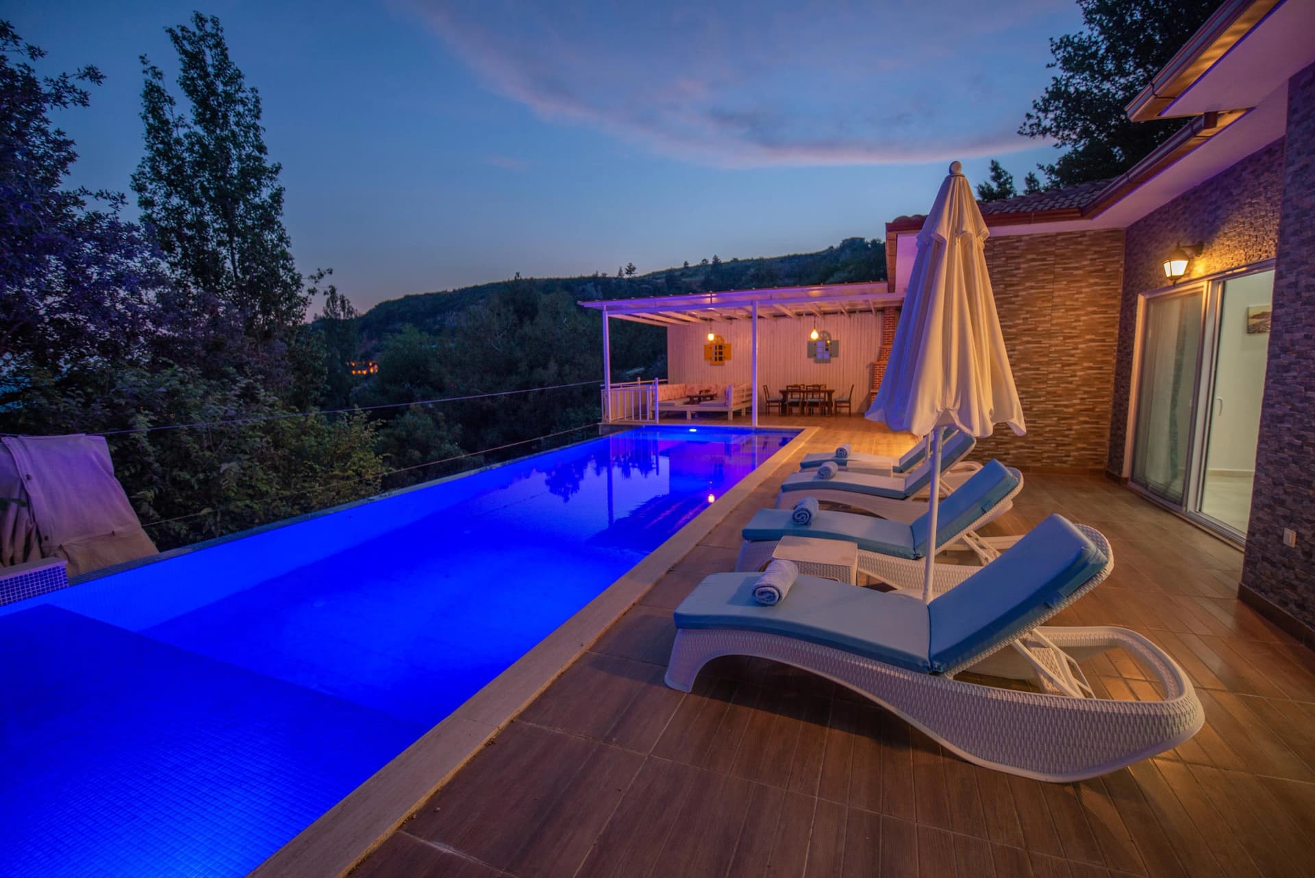 Villa Peri Korunaklı Havuz 35