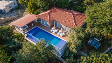 Villa Peri Korunaklı Havuz 63