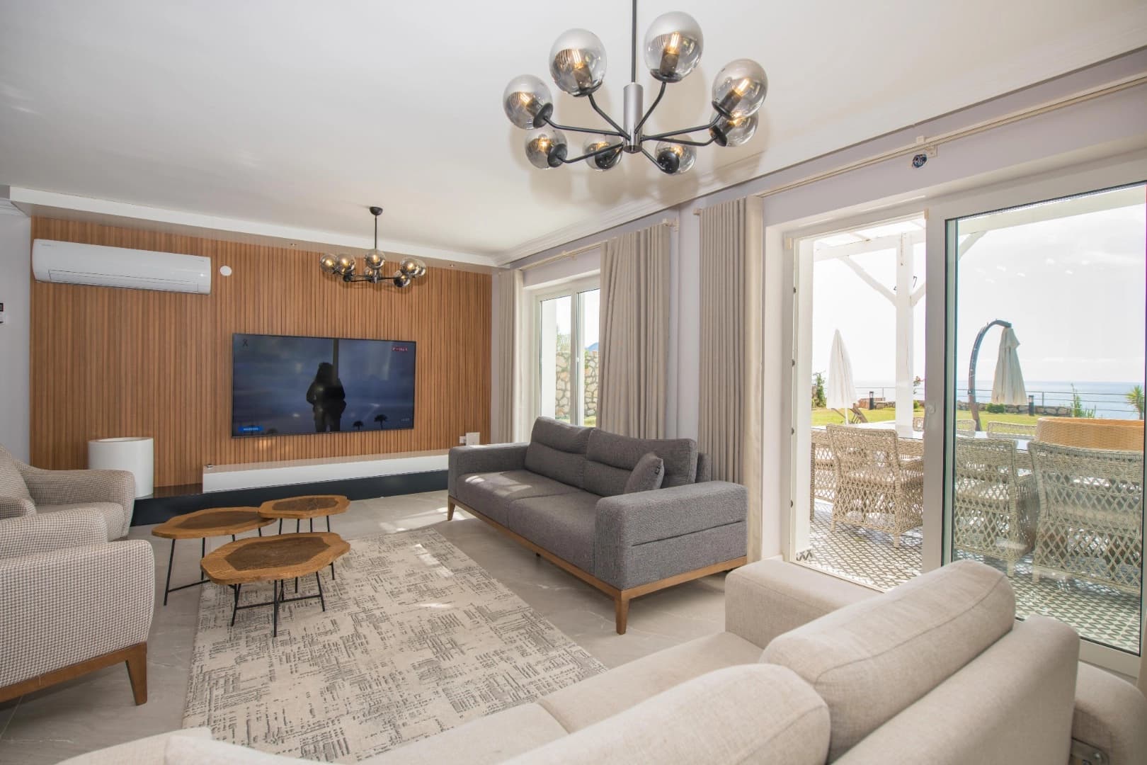 Villa Elena White 2 Korunaklı Havuz 52