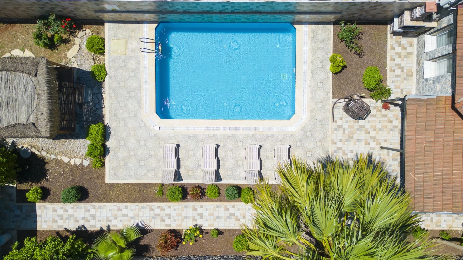 Villa Devina Korunaklı Havuz 23