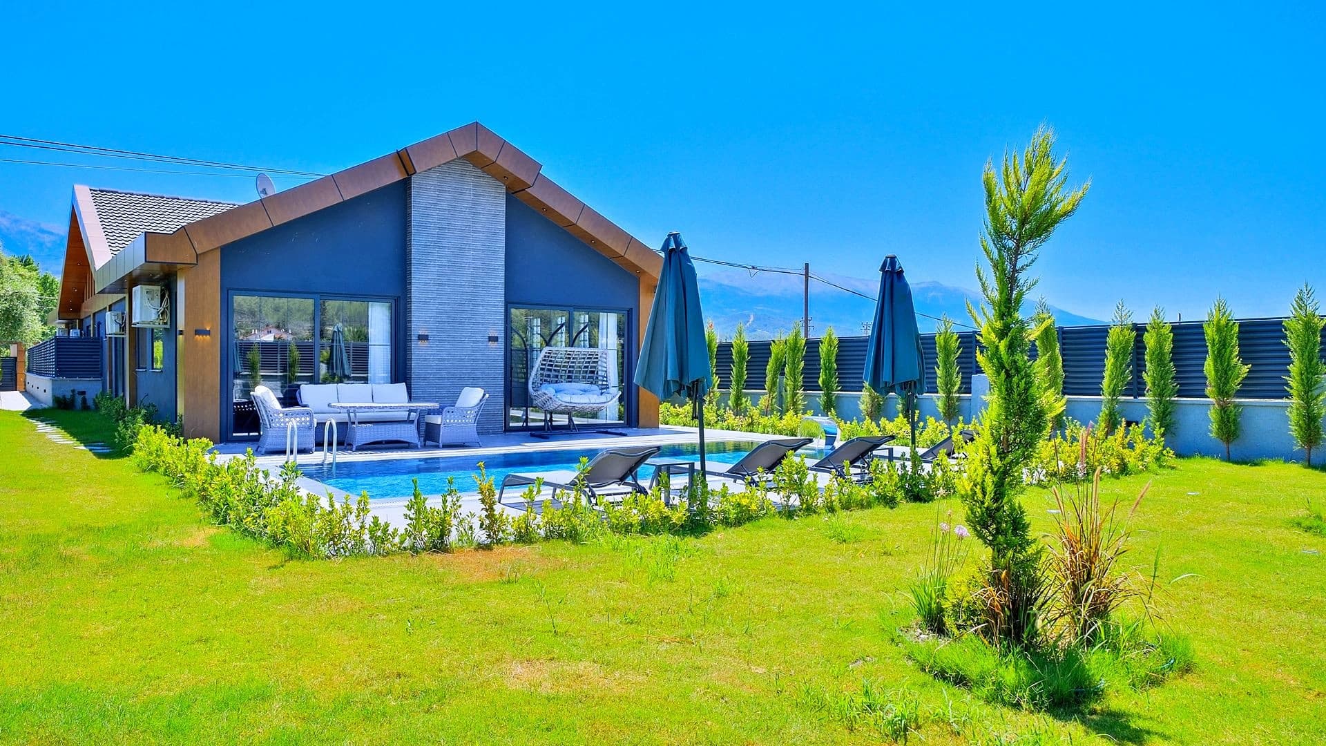 Villa Little Pines Korunaklı Havuz 15