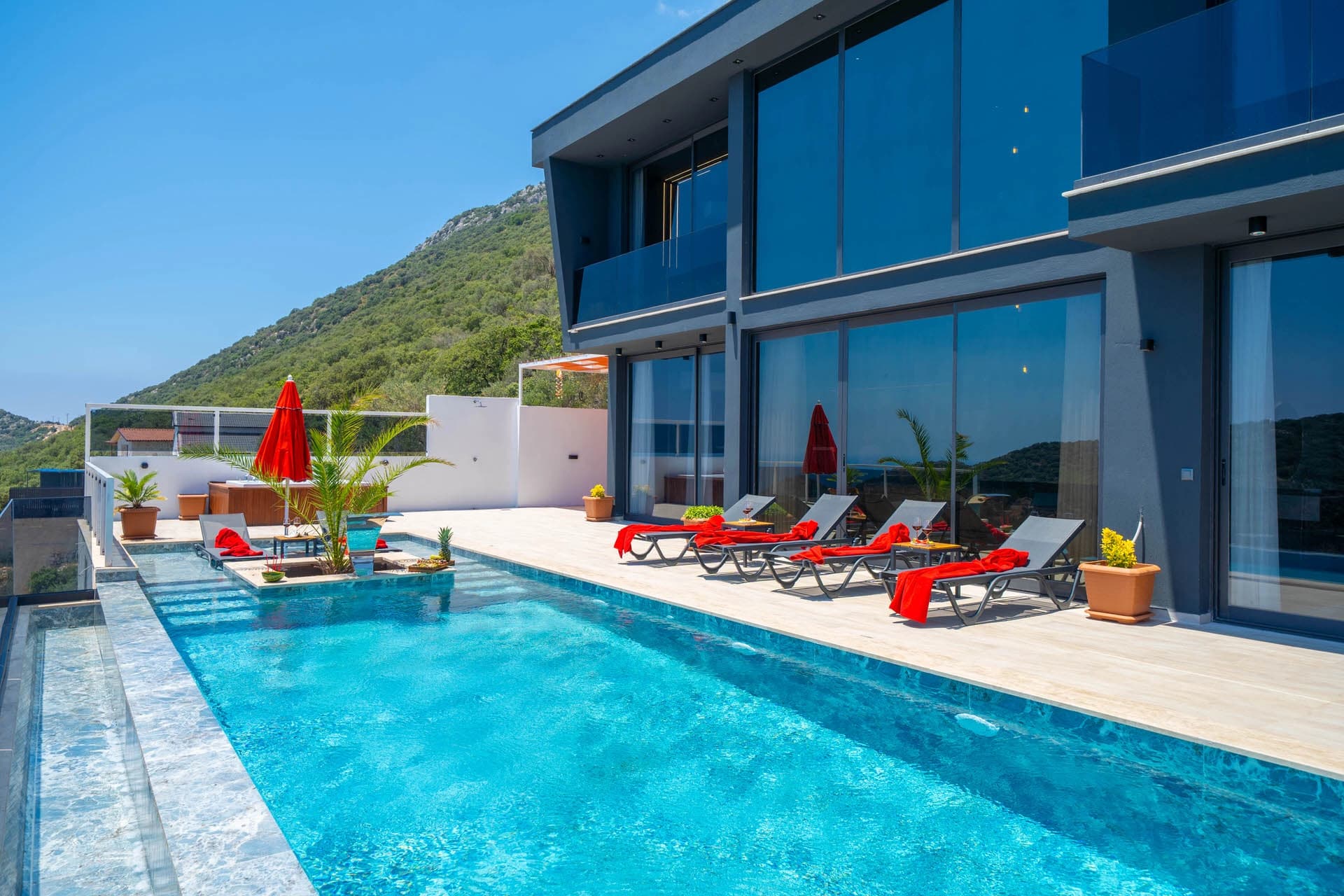 Villa Dark Palace Korunaklı Havuz 14