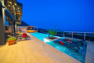 Villa Dark Palace Korunaklı Havuz 84