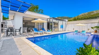 Villa Burcu 575 Üzümlü 25