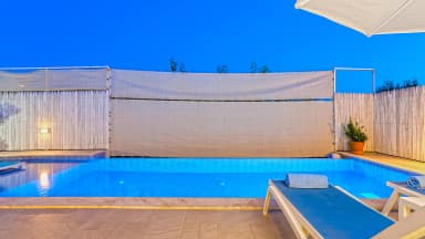 Villa Burcu 575 Korunaklı Havuz 12