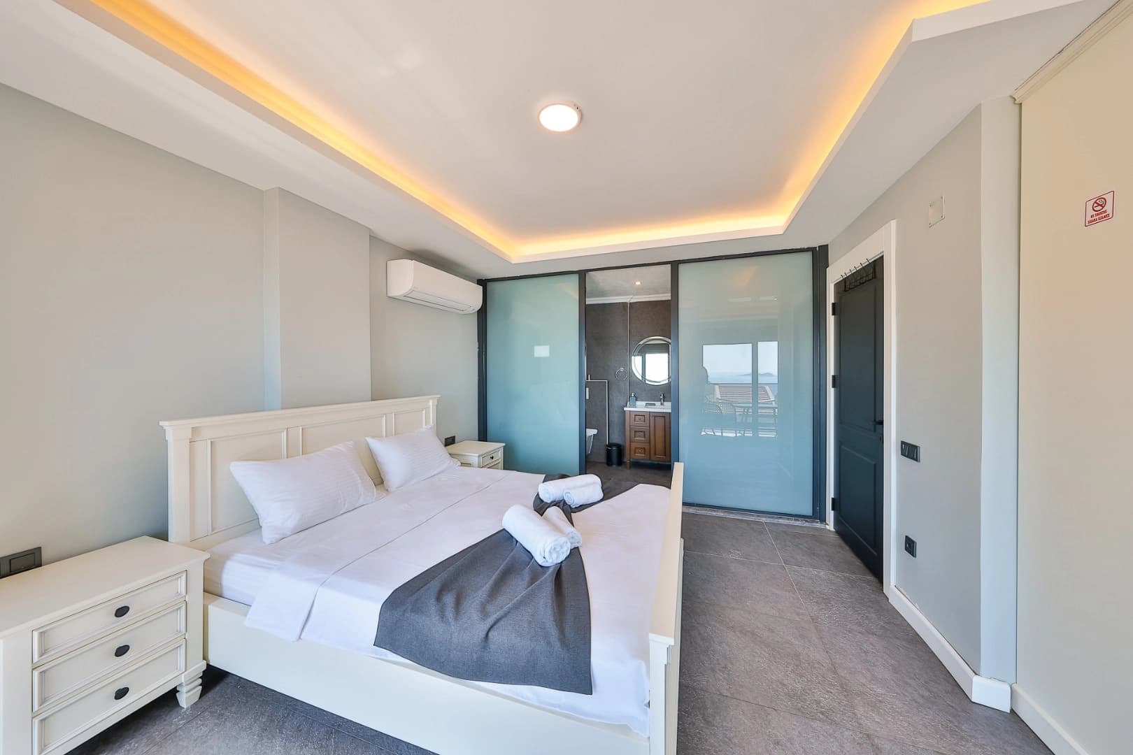 Villa Elmas Kalkan Özel Havuzlu 15