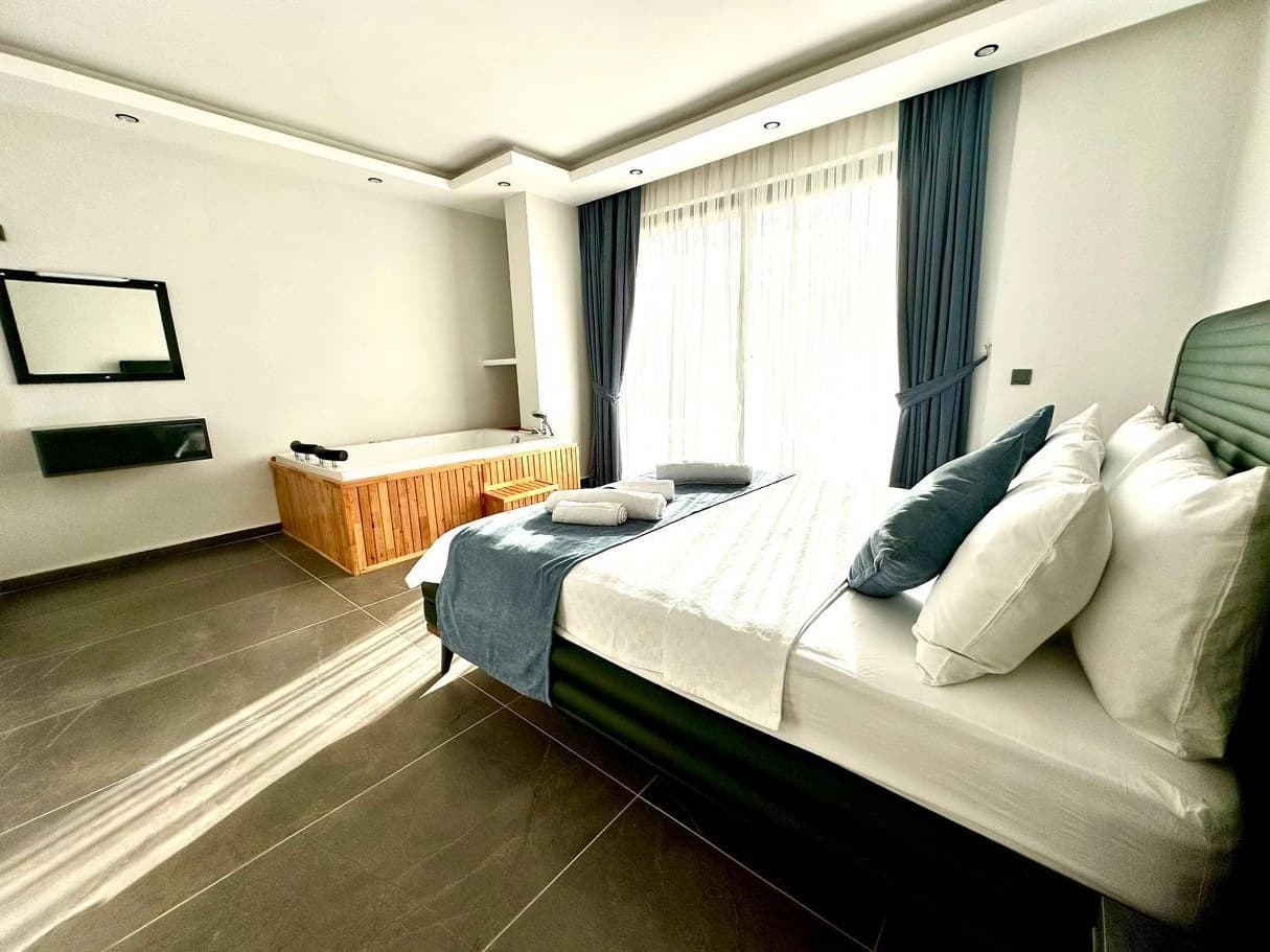 Villa Lavanz Korunaklı Havuz 93