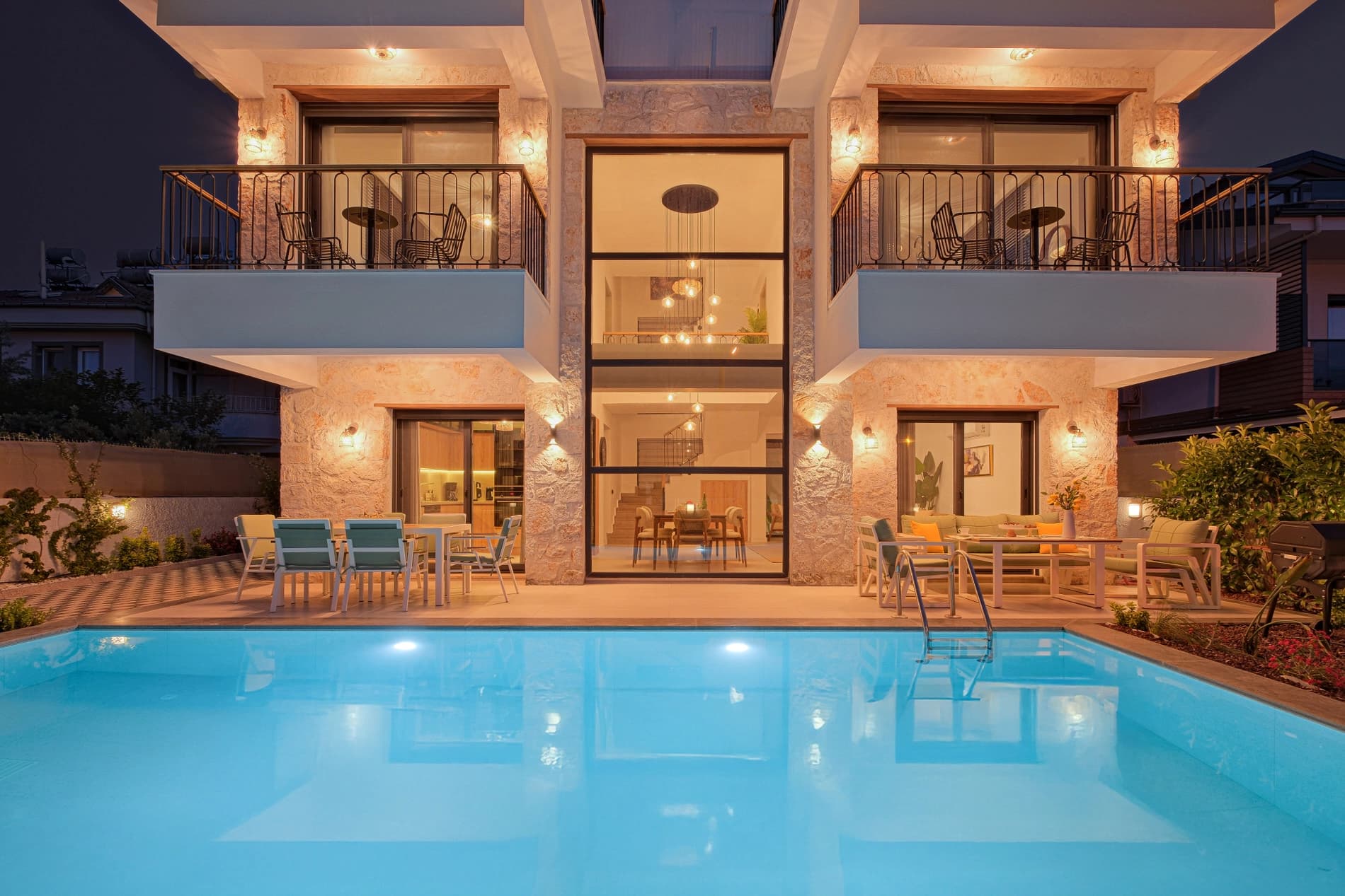 Villa Azmira Plus Korunaklı Havuz 90