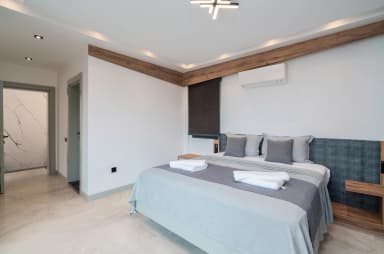 Villa Newcastle Korunaklı Havuz 56