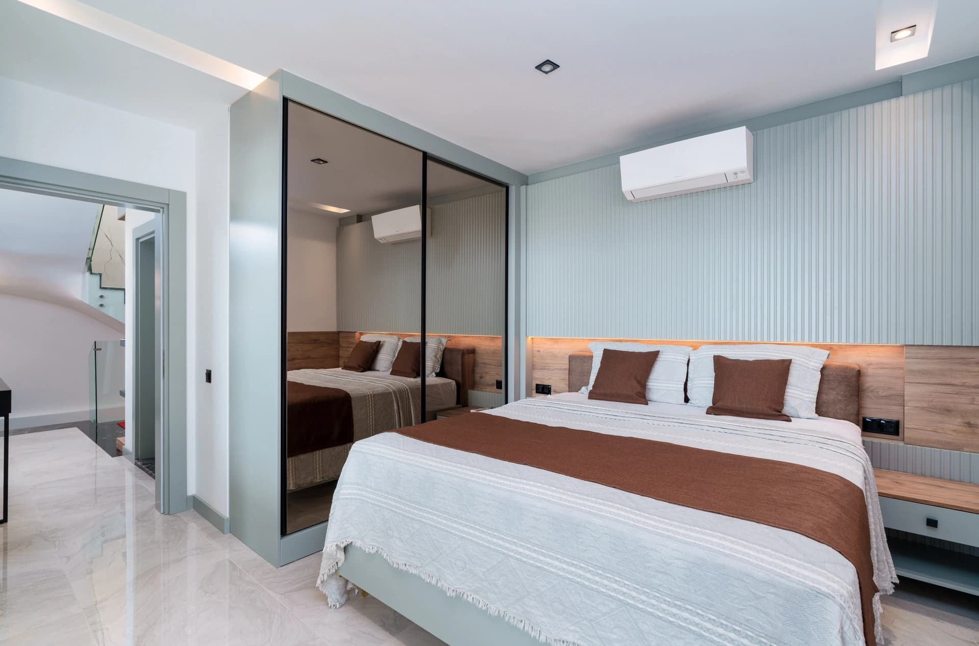 Villa Newcastle Korunaklı Havuz 70