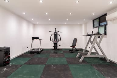 Villa Newcastle Korunaklı Havuz 98