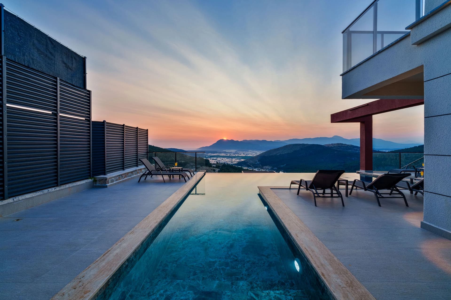 Villa Newcastle Korunaklı Havuz 54