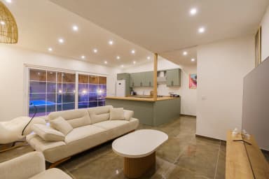 Villa Sumy Bezirgan 56