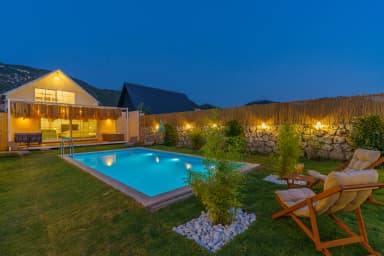 Villa Sumy Bezirgan 76