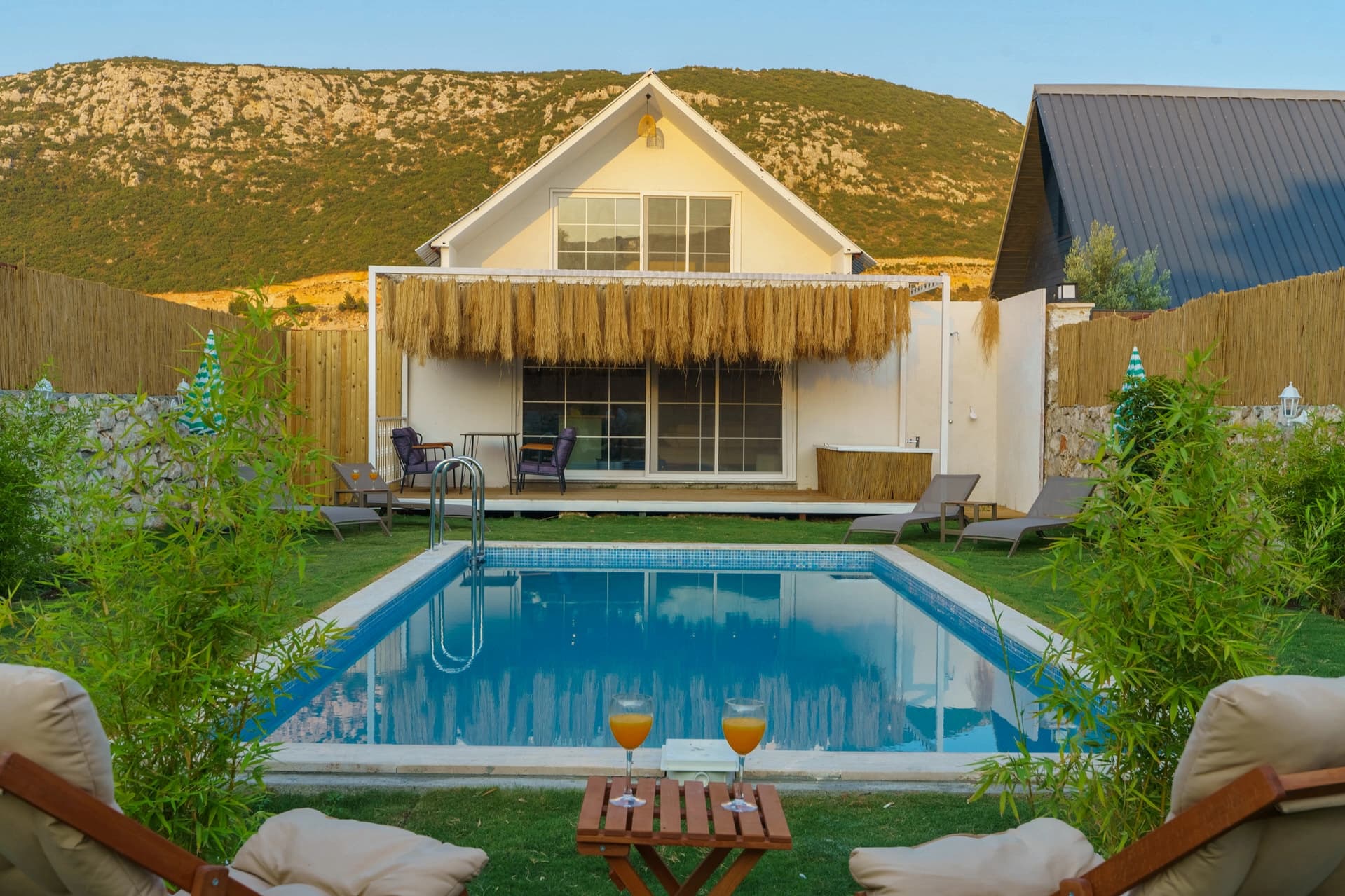 Villa Sumy Bezirgan 34