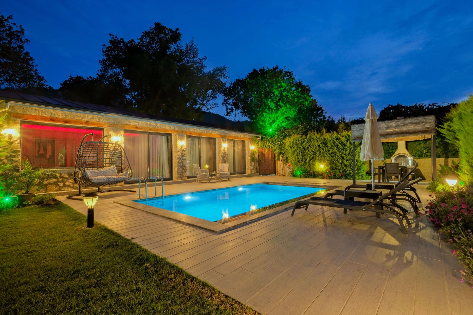 Villa Meşe Korunaklı Havuz 21