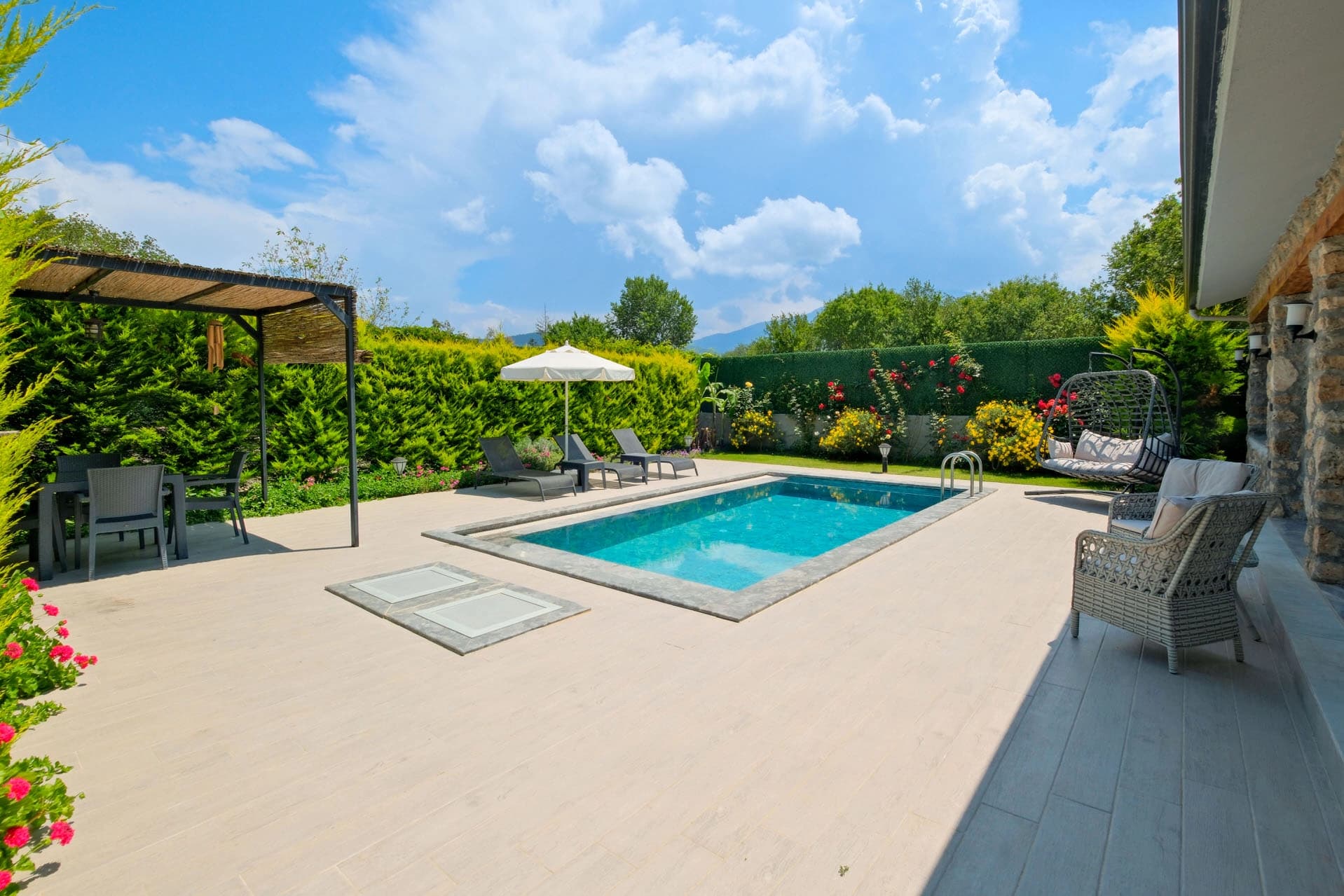 Villa Meşe Korunaklı Havuz 83