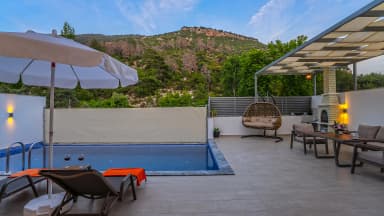 Villa Güzay 2 Korunaklı Havuz 86