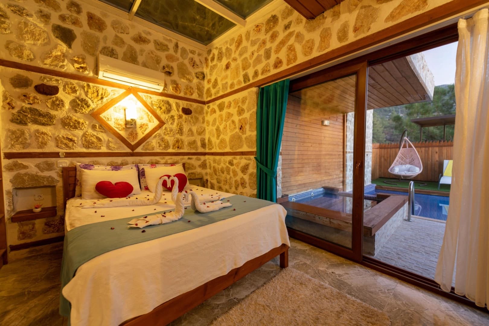 Villa Gera Korunaklı Havuz 83