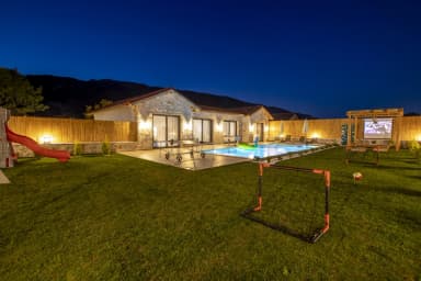 Villa Kekik Korunaklı Havuz 84