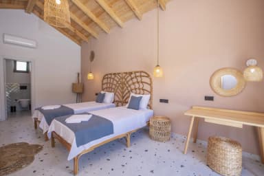 Villa Kekik Korunaklı Havuz 44