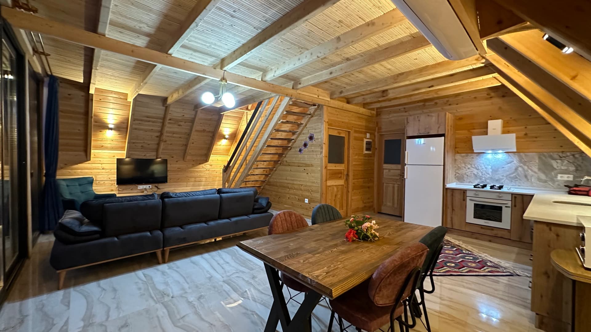 Villa Kırlangıç Üzümlü Korunaklı Havuz 91