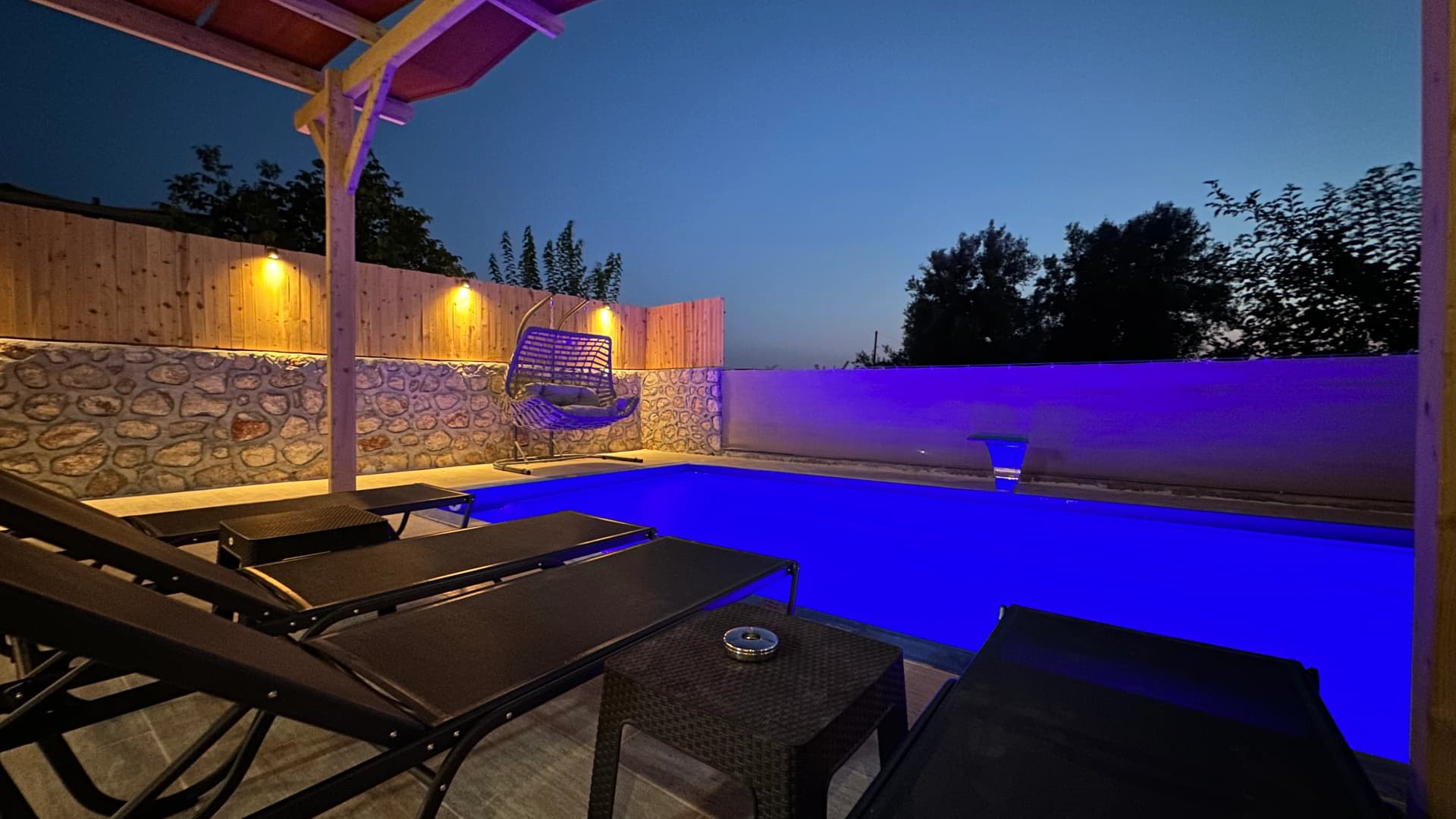 Villa Kırlangıç Üzümlü Korunaklı Havuz 21