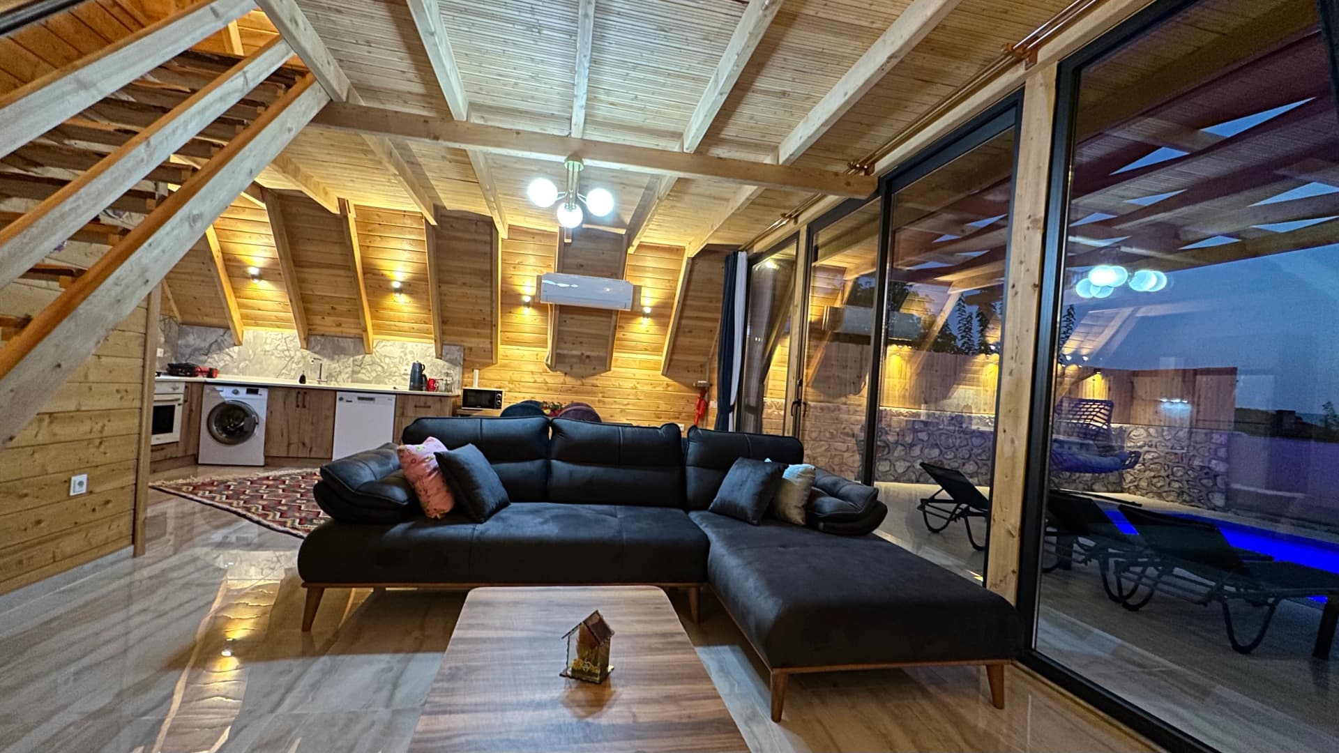 Villa Kırlangıç Üzümlü Korunaklı Havuz 43