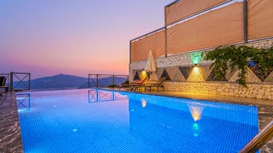 Villa Alfa Delta Korunaklı Havuz 55