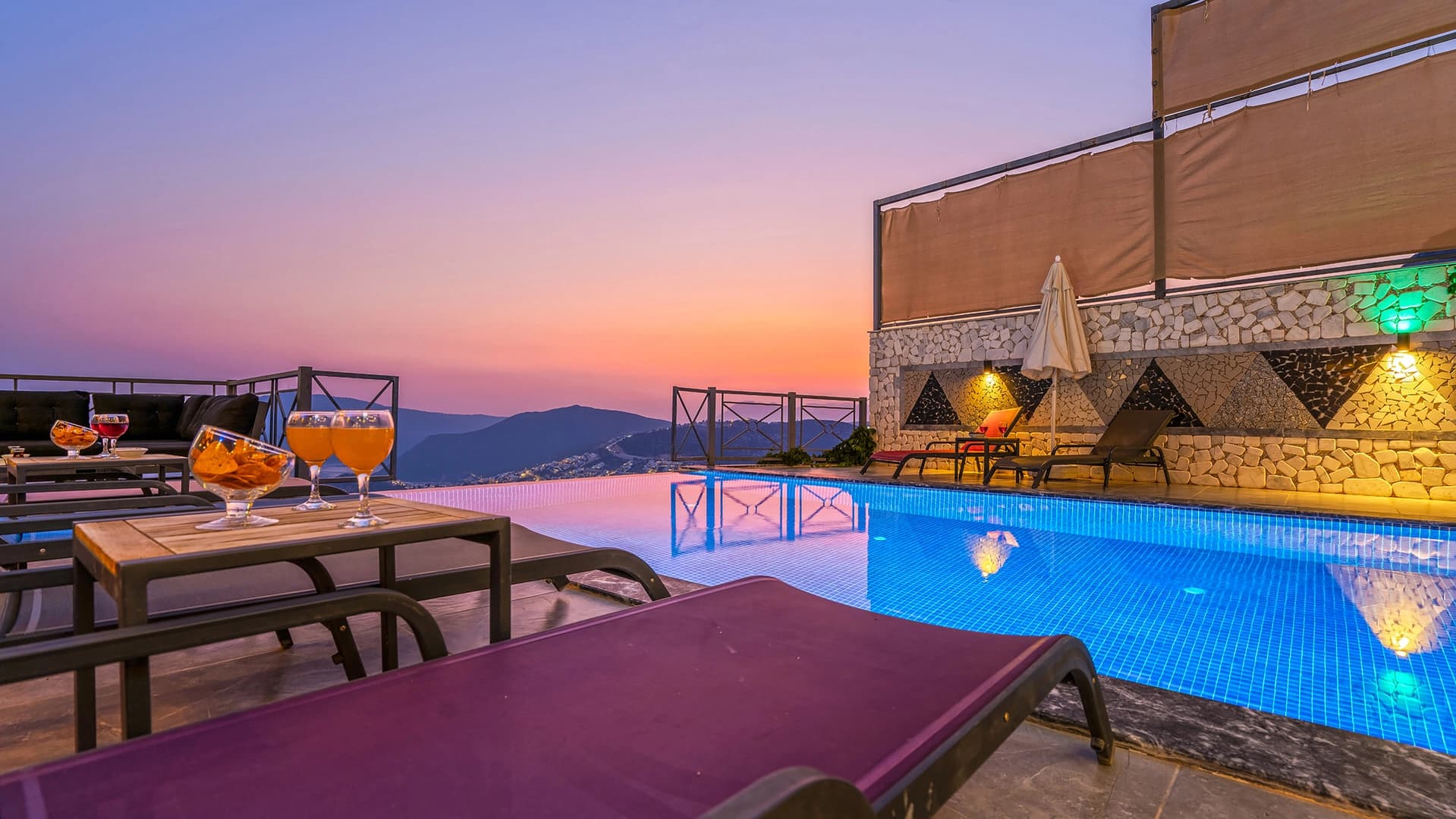 Villa Alfa Delta Korunaklı Havuz 69