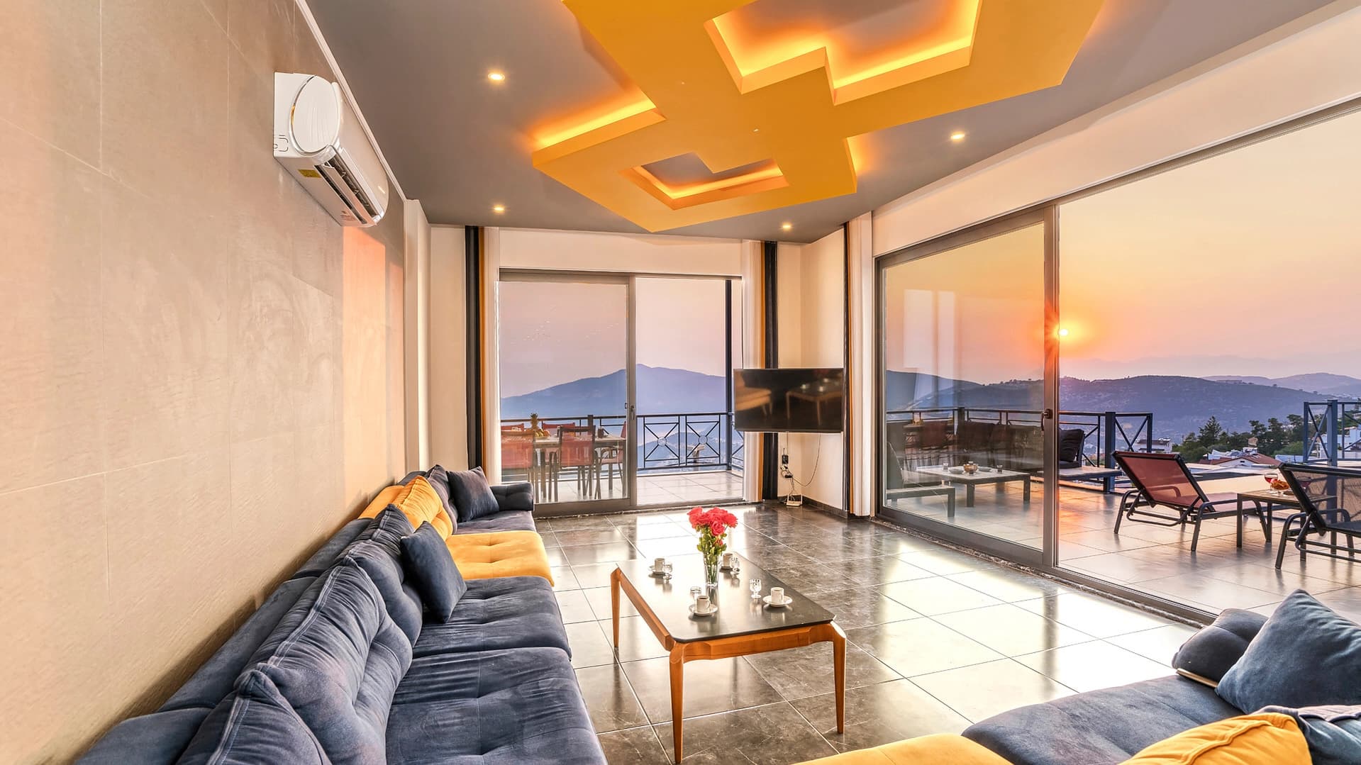 Villa Alfa Delta Korunaklı Havuz 49