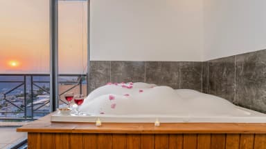 Villa Alfa Delta Korunaklı Havuz 43