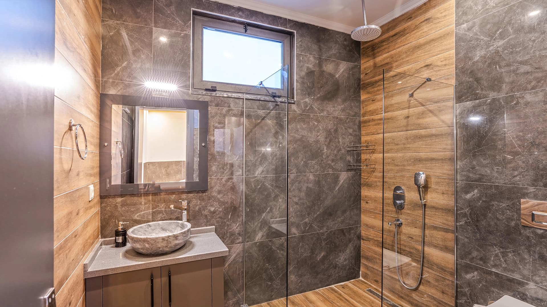 Villa Alfa Delta Korunaklı Havuz 79