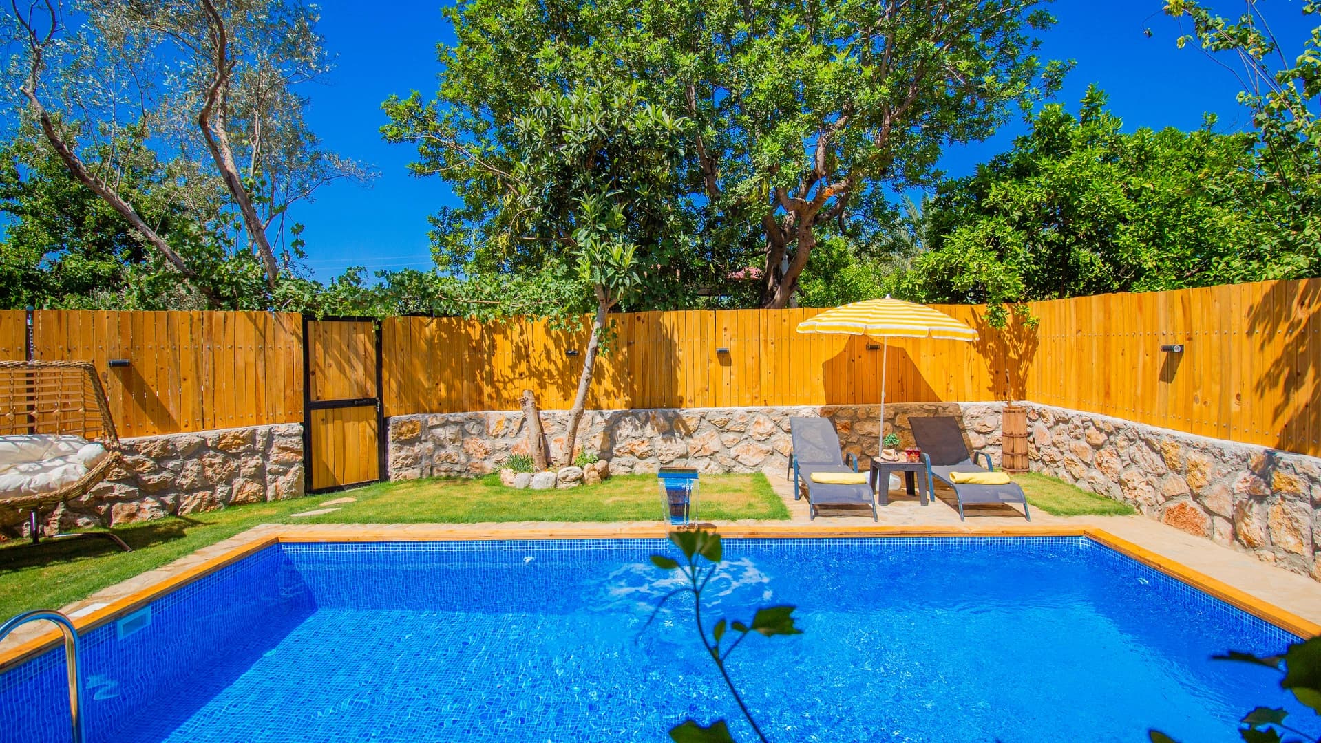 Villa Art Korunaklı Havuz 40