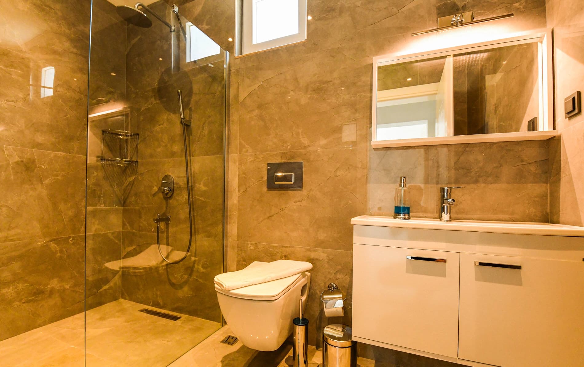 Villa Gıbrıs Korunaklı Havuz 87