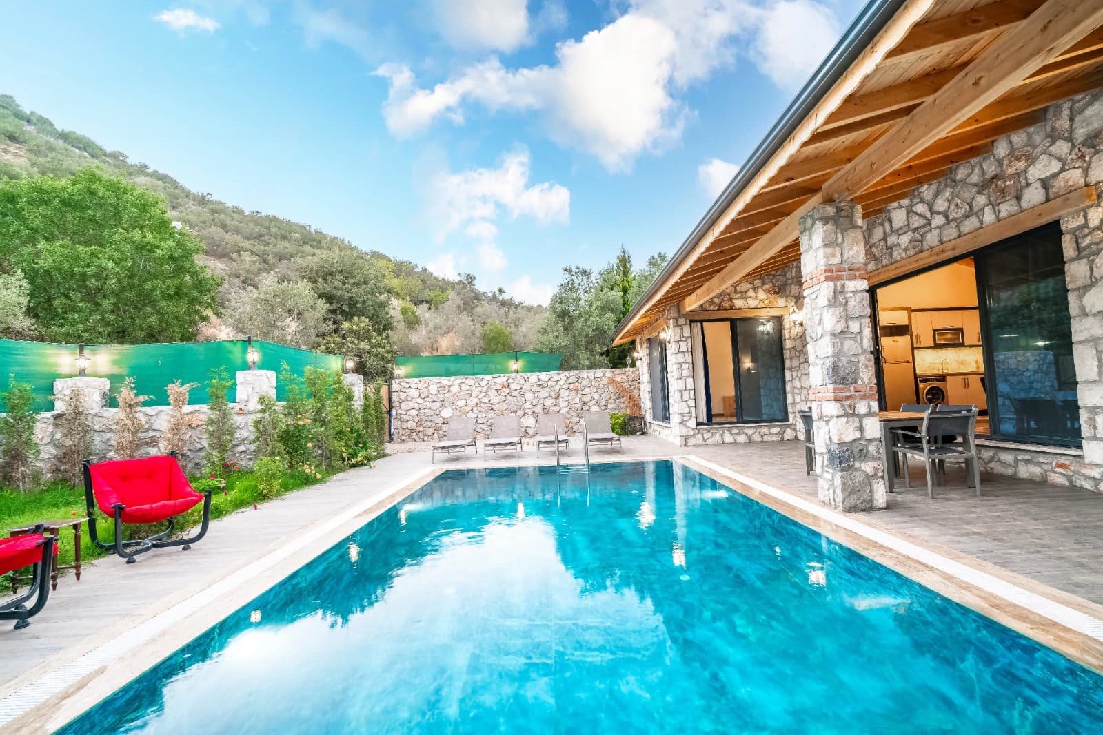 Villa Akar Korunaklı Havuz 35