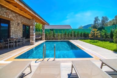 Villa Akar Korunaklı Havuz 41