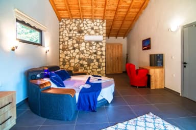 Villa Akar Korunaklı Havuz 97