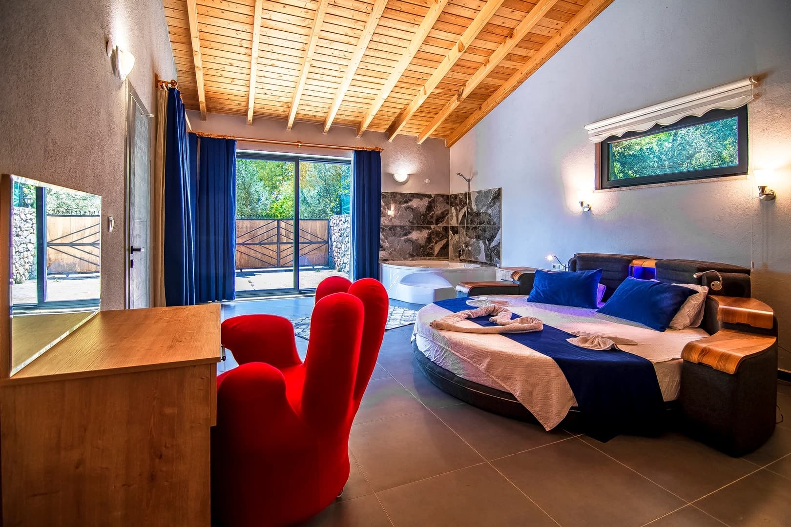 Villa Akar Korunaklı Havuz 21