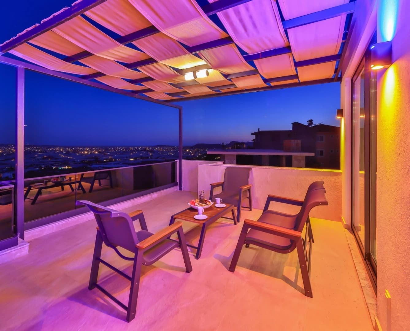 Villa Lalezar Korunaklı Havuz 38