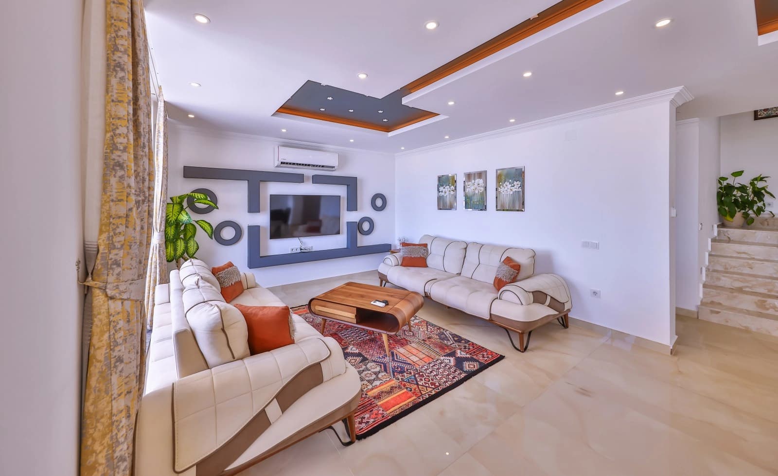 Villa Lalezar Korunaklı Havuz 94
